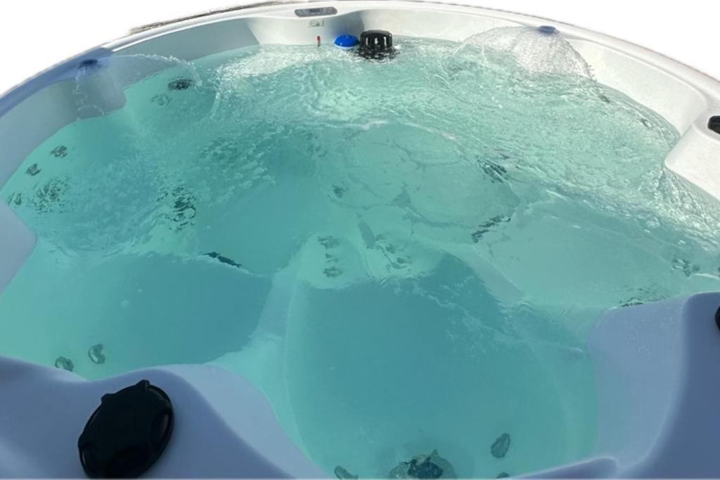 Jacuzzi Privado Con Vistas Increibles El Raco D Artes Villa Buitenkant foto